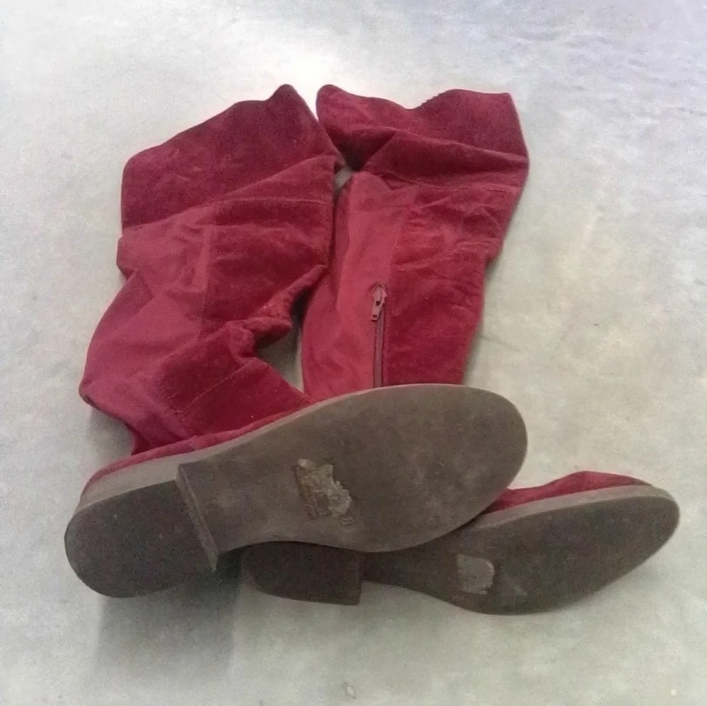 New . Box broke..Shoedazzle boots